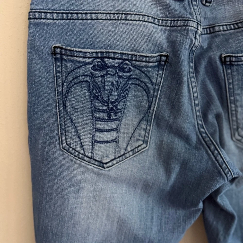 Broken Promises Jeans 30 Distressed Skinny Denim Cobra Embroidered Streetwear - Picture 8 of 11